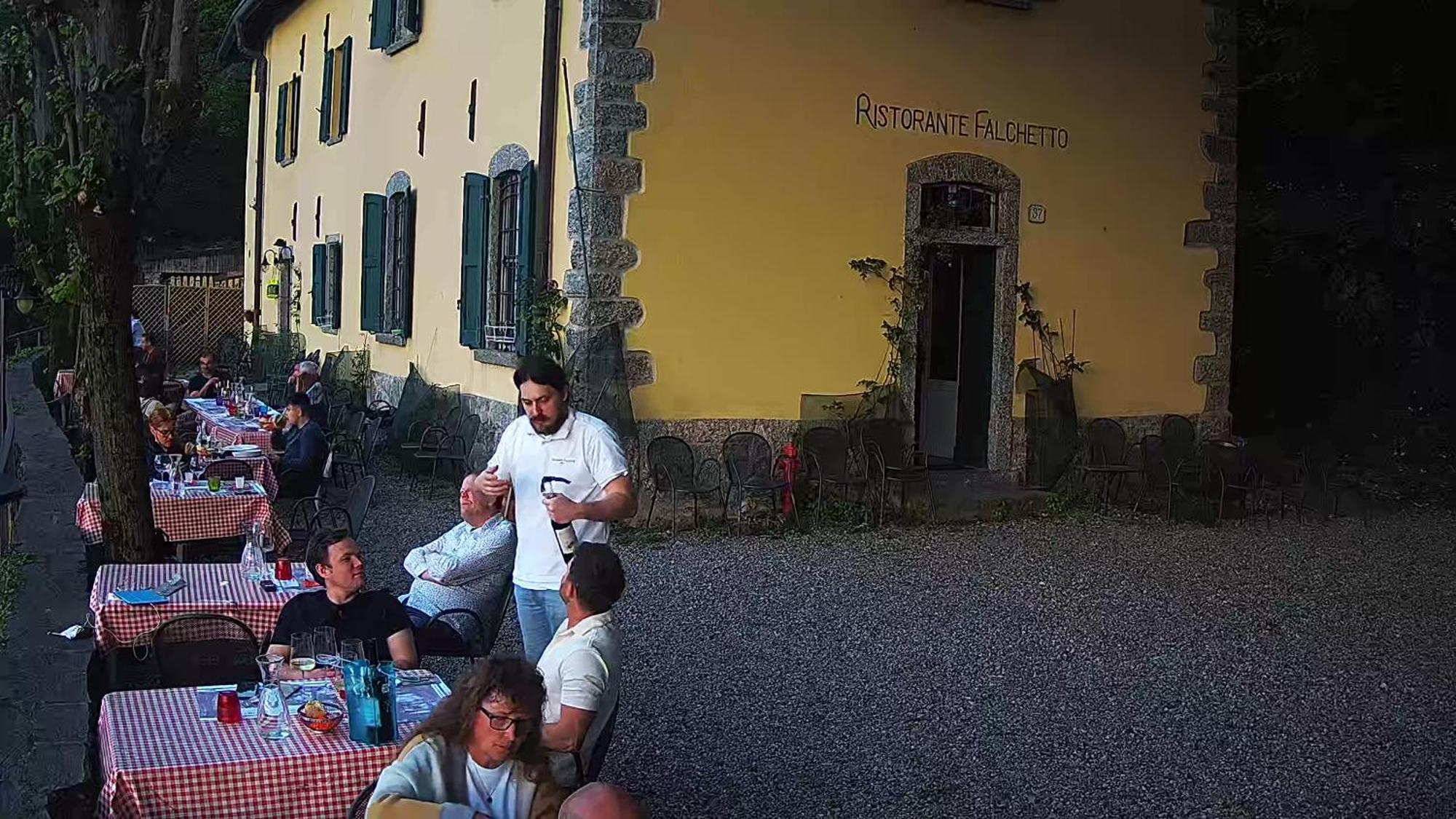 Ristorante Hotel Falchetto Brunate Exterior foto
